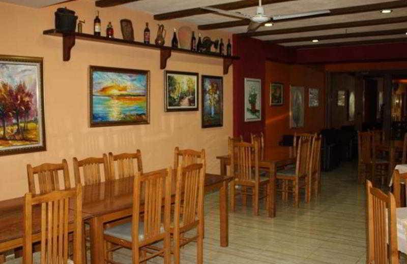 Hotel Martini Vlorë Eksteriør billede